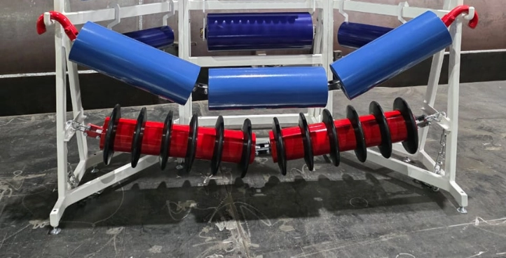 Tragrollenstationen und Girlanden